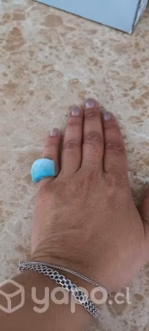 Bijouterie y lentes de sol femeninos