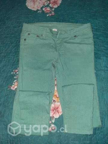 ropa con las 3 B