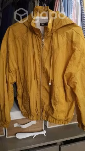 Cazadora Zara XS