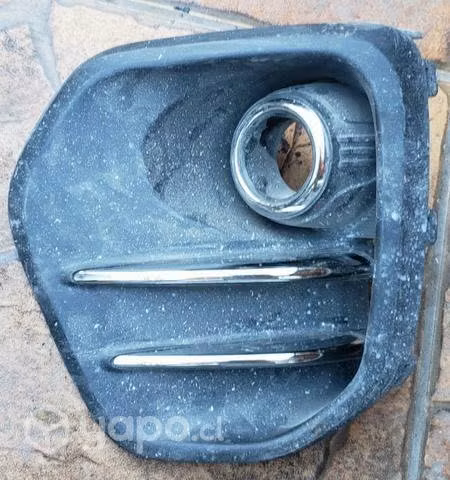 Tapa neblinero izquierdo Sportage 2016 2018 bueno