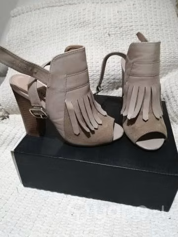 ropa y calzado