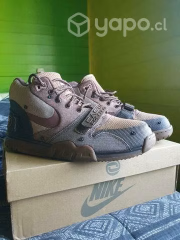 Nike air triner x travis scott