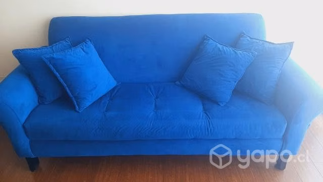 Sofa 3 puestos y 4 cojines