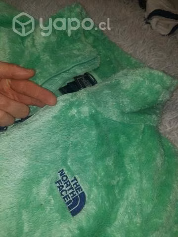Peludito North face en perfecto estado talla L