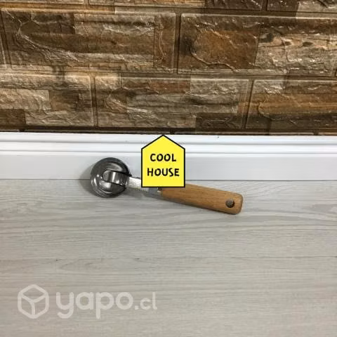Práctica cuchara para helado con mango de madera