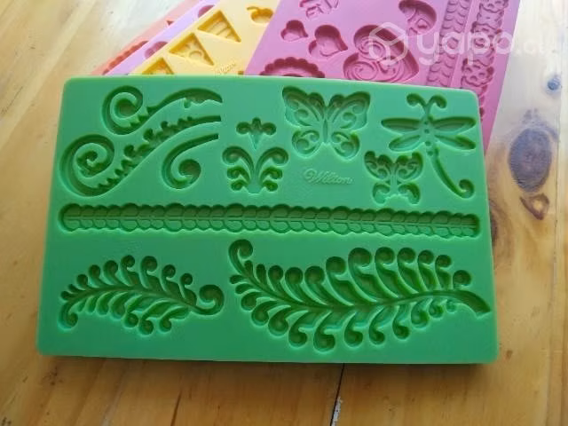 Moldes silicona Wilton 15 mil c/u diseños variados