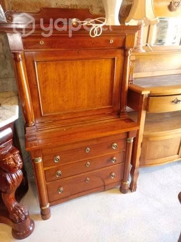 Cabinet imperio cuero