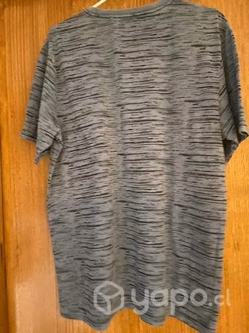Polera Maui & Sons talla L