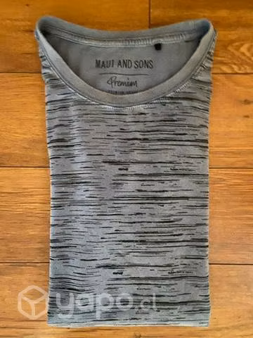 Polera Maui & Sons talla L