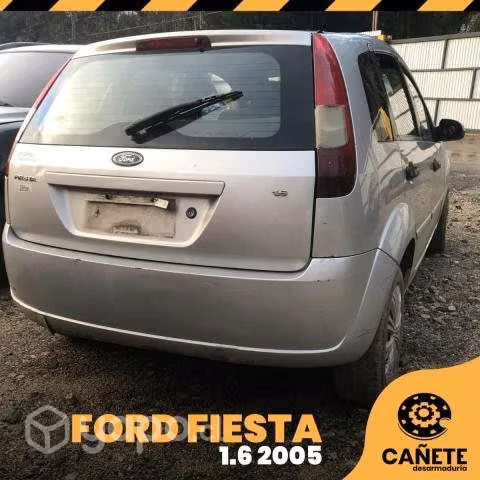 Óptico Ford fiesta 1.6 2005
