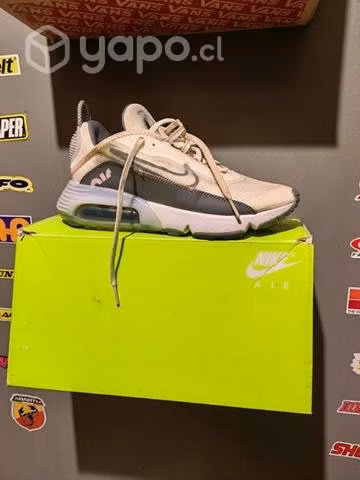 Zapatilla nike 2090