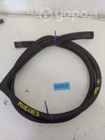 Goma Carrocería Puerta Trasera Derecha (MUE083) Mi