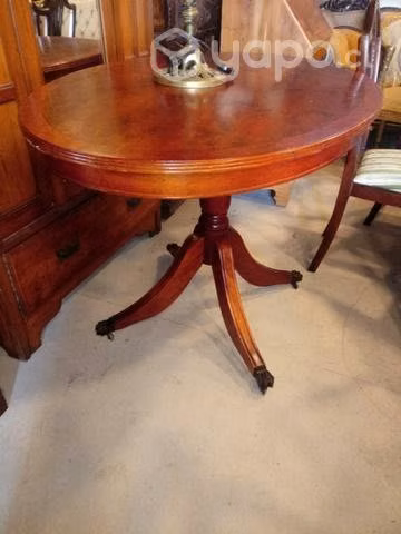 Mesa o arrimo ingles fino