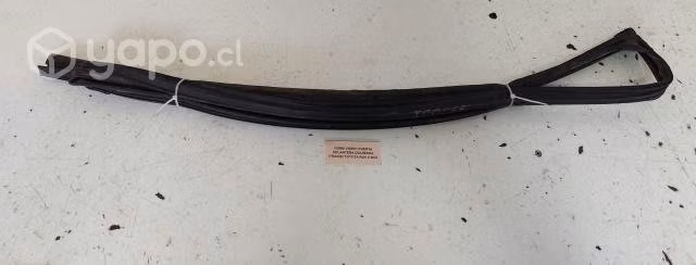 Goma Vidrio Puerta Delantera Izquierda Toyota Rav
