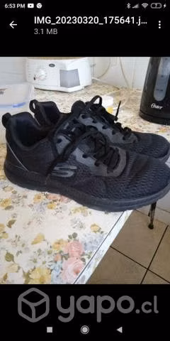 Sketcher negras 37 24 cm poco uso