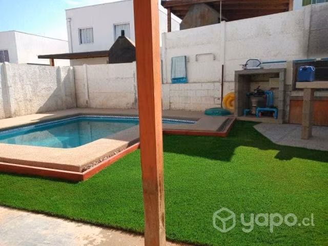 Pasto Sintético para Borde de Piscina - Imagen 2