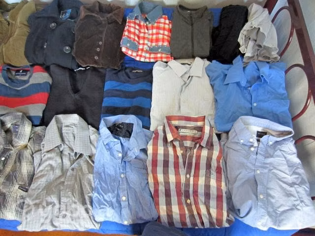 Lote Fardo Ropa Usada Para hombre y Mujer - Imagen 3