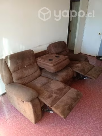 Sofa tres cuerpos reclinable Berger, excelente