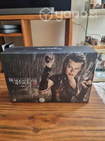 Figura Resident Evil After Life Alice. Hot Toys