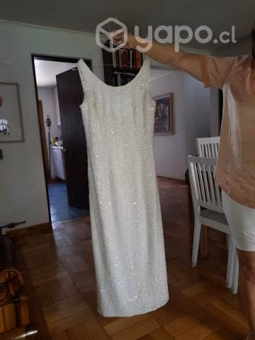 Bello y elegante vestido de fiesta