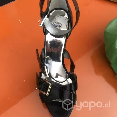 Sandalias negras de noche