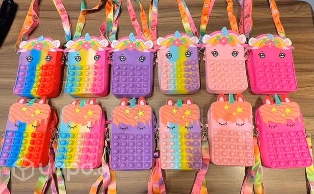 Cartera pop it CON LUCES