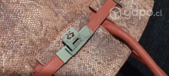 Cartera cuero color coral