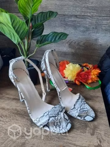 Tacones