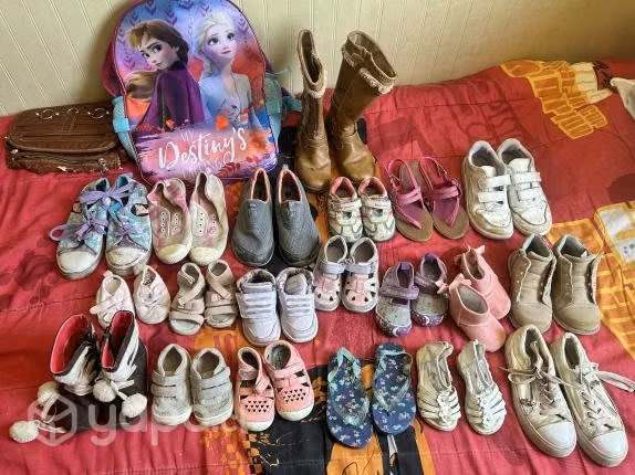 Lote 24 par entre zapatos