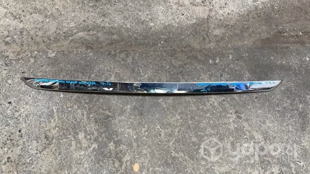 Moldura parachoque trasero nissan pathfinder 13-16