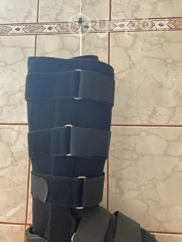 bota ortopédica ajustable - Imagen 2