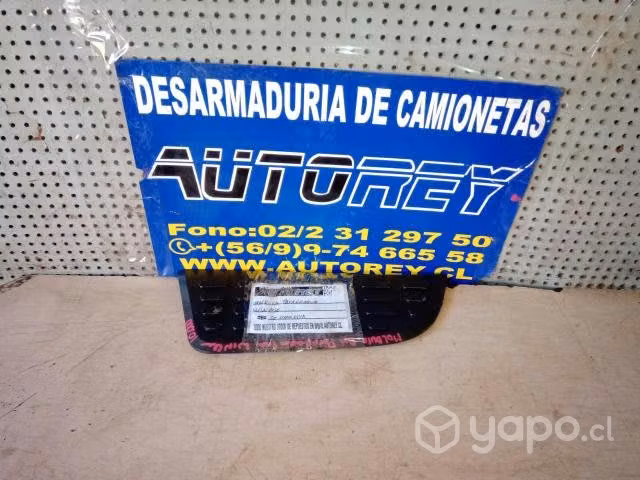 Moldura parachoque trasero RH Wingle 2017