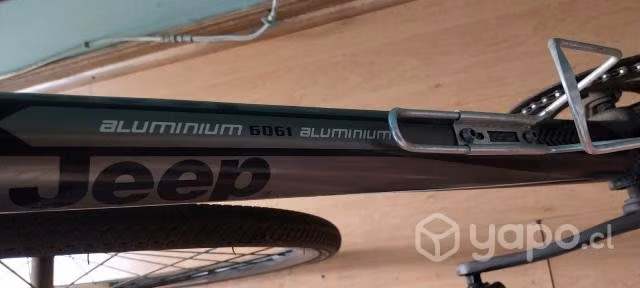 Bici urbana jeep nuptse 28