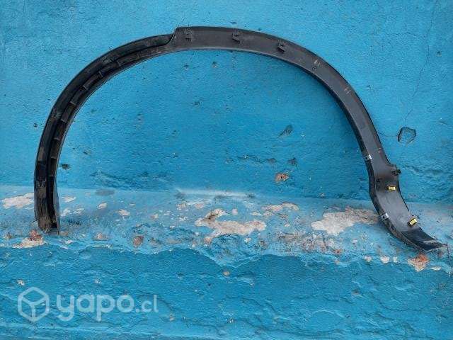 Moldura trasera der honda CRV 2012-2016 - Imagen 7