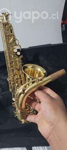 Saxofon lübeck con estuche