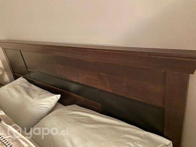 Cama y veladores - Imagen 3