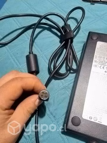 Cargador Samsung serie g7 gamer 200W. 10.5 A