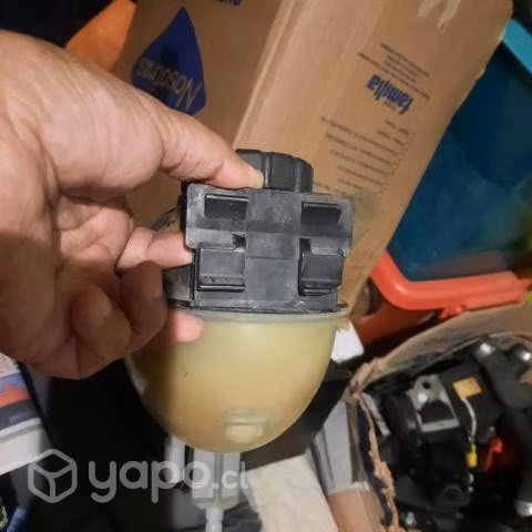 Deposito de agua Mercedes benz w204 - Imagen 3