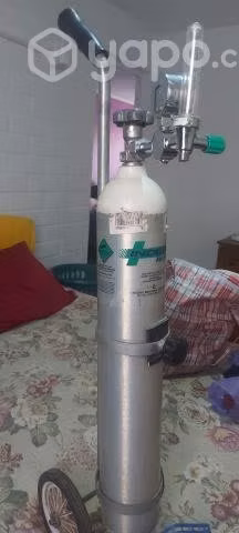 Tubo oxigeno con carro de trasporte