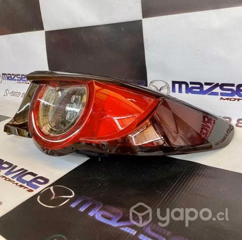 Foco trasero Mazda 3 2022 HB nuevo original - Imagen 2
