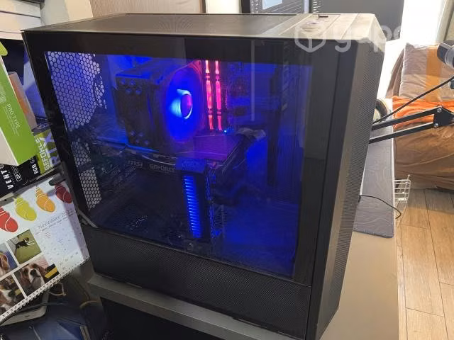 Computador PC gamer de escritorio