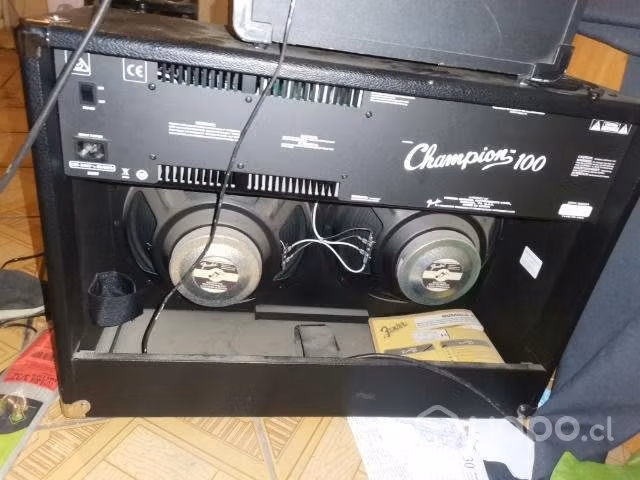 Amplificador Fender Champion