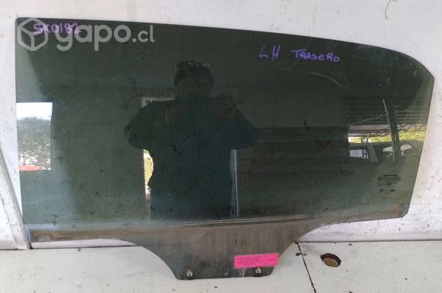 Vidrio Puerta Trasera Izquierda (SKO182) Ssangyong