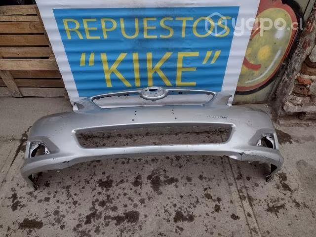 Parachoque del Toyota Corolla 2009-2011