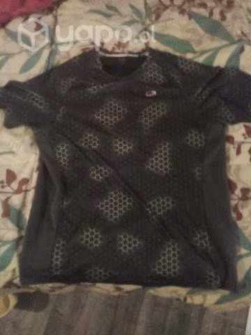 Poleras talla m y L - Imagen 2