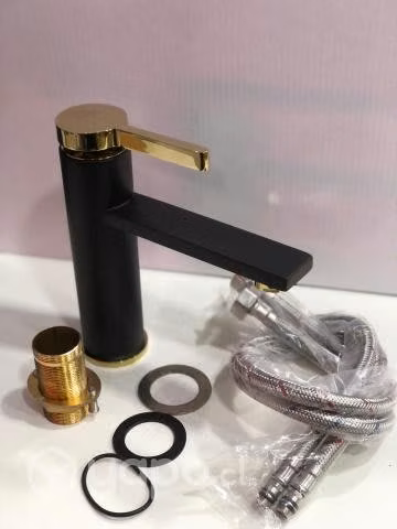 Elegante Monomando vanitorio negro con Dorada - Imagen 2