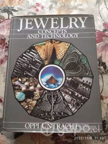 Libro de Joyas, concepto y tecnología