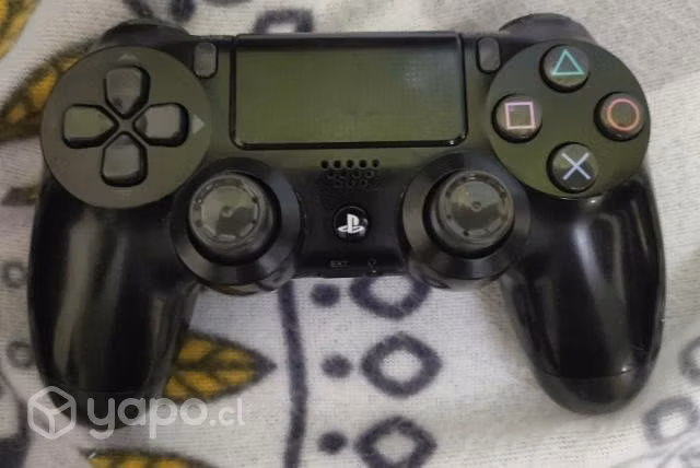 PS4 Playstation 4 de 500GB + Accesorios