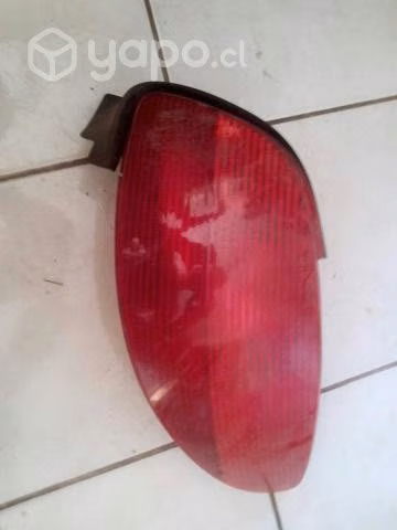 Farol trasero rh peugueot 206 2004