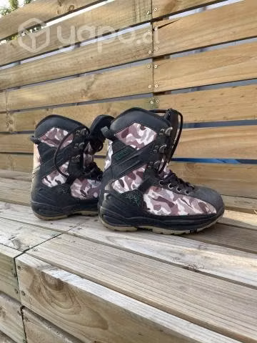 Botas de snowboard t35 semi nuevas